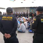 La PNC ingresó al centro de privación de libertad desde muy temprano. ,PNC de Guatemala.