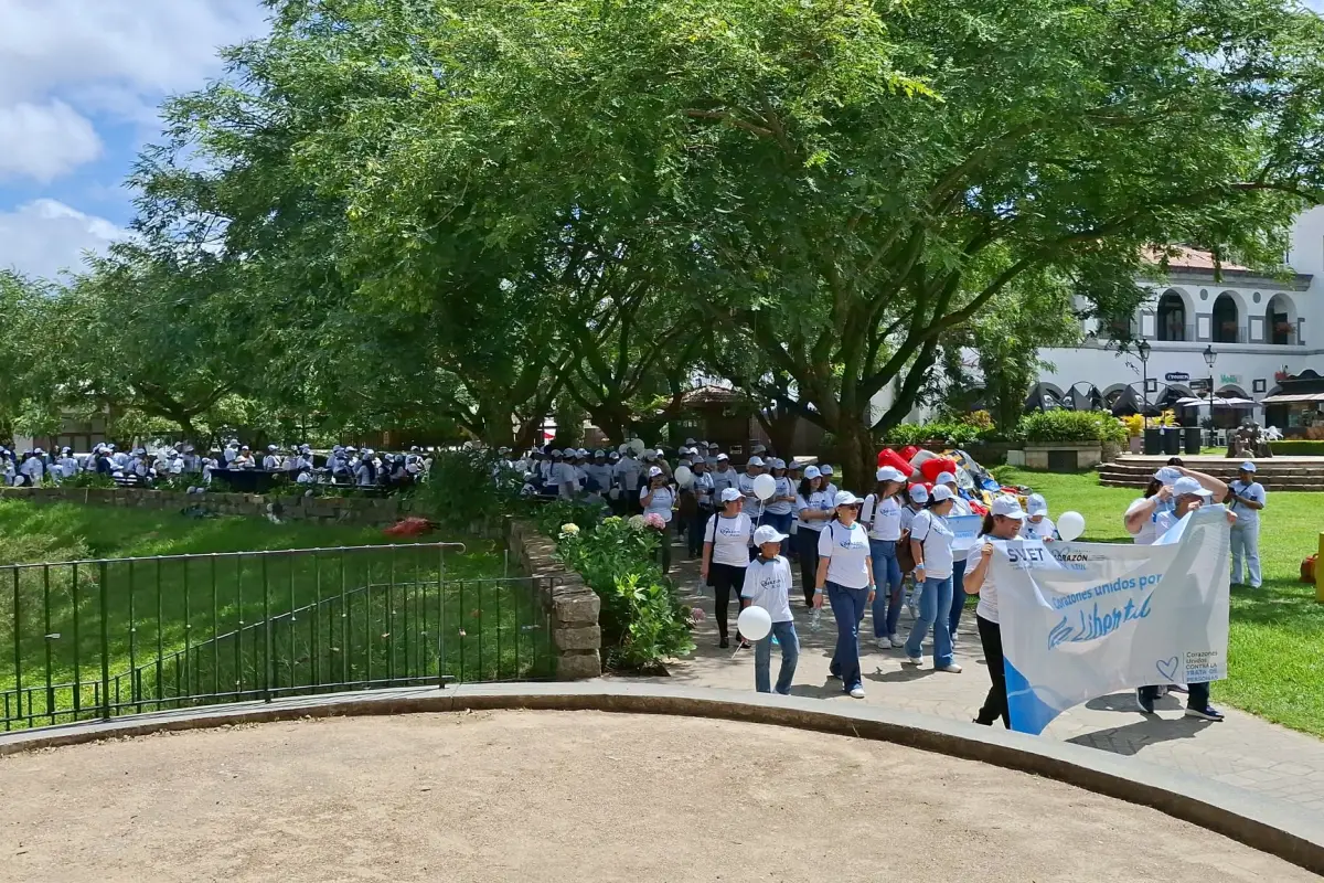 Los integrantes de la caminata se congregaron en Cayalá, zona 16., Álex Meoño.