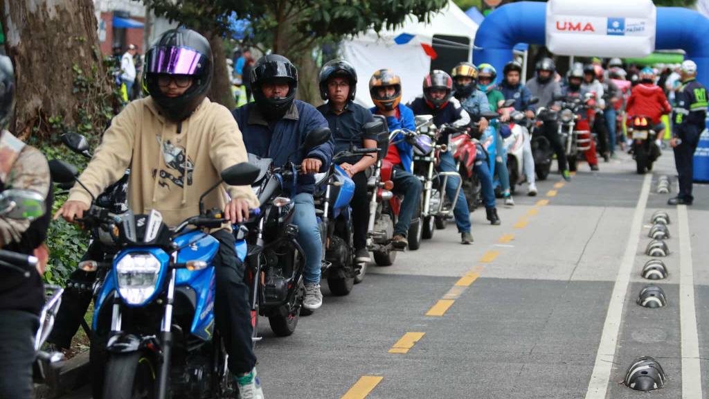 Taller Vidas en Ruta congrega a miles de motoristas | Álex Meoño