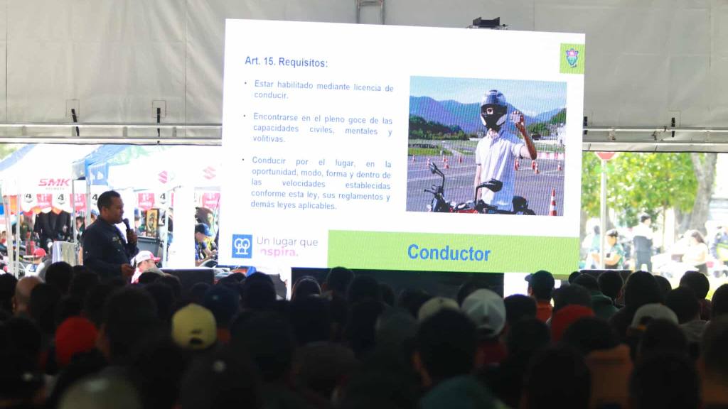 Taller Vidas en Ruta congrega a miles de motoristas | Álex Meoño