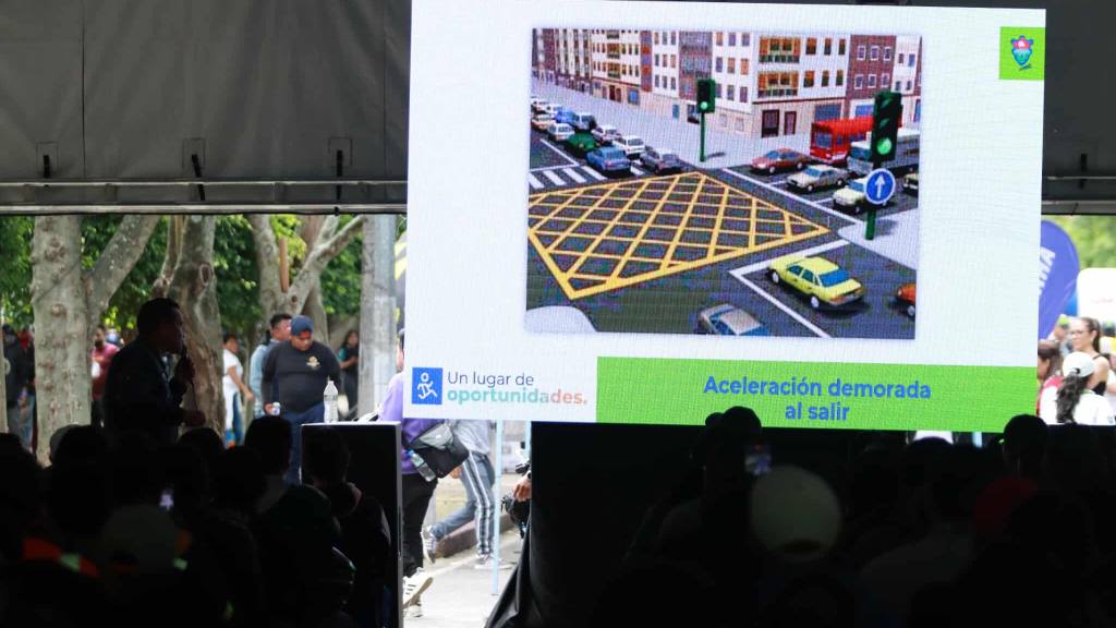 Taller Vidas en Ruta congrega a miles de motoristas | Álex Meoño