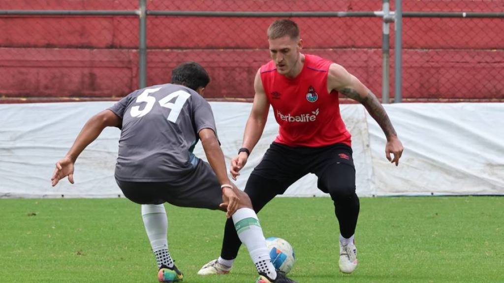 Partido amistoso entre Municipal y Antigua  | Municipal 