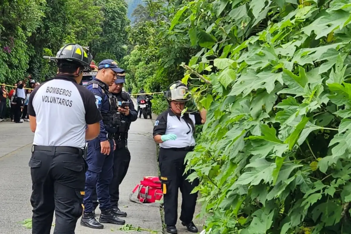 Autoridades no descartaron que el ataque haya sido por rivalidad de grupos que operan fuera del margen de la ley., Bomberos Voluntarios.