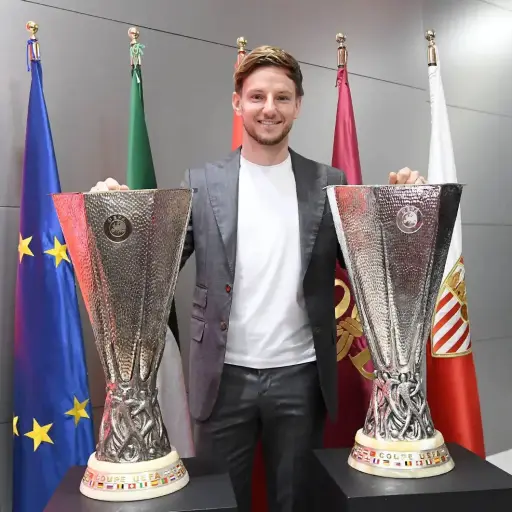 Ivan Rakitic ganó dos trofeos de Europa League con el Sevilla - Sevilla FC