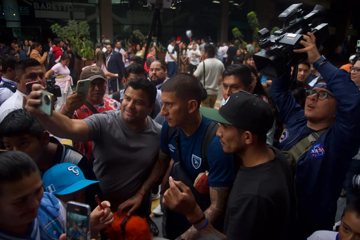 Selección de Guatemala regresa al país tras Copa Oro 2025 