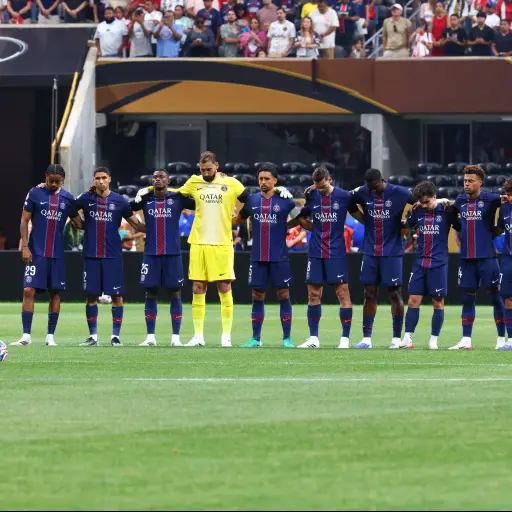 Minuto de silencio entre Paris Saint-Germain y Bayern Múnich - PSG