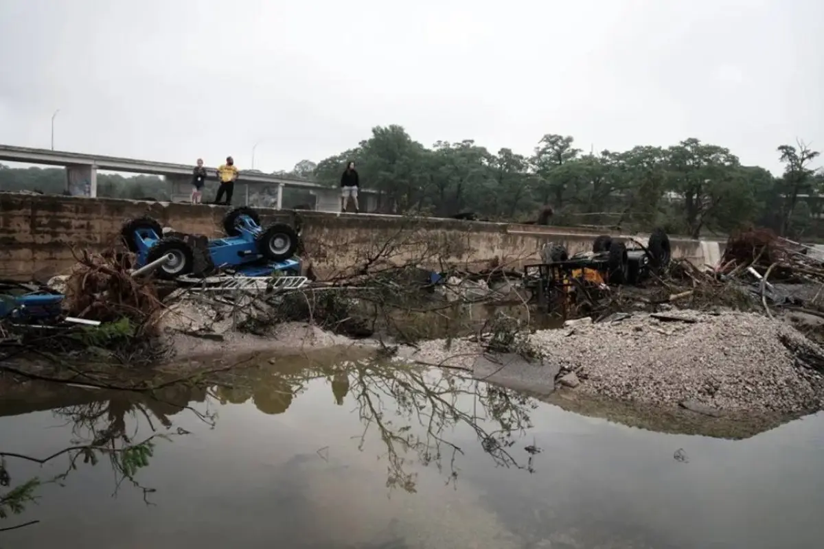 La crecida del río Guadalupe afectó gravemente al condado de Kerr., EFE. 
