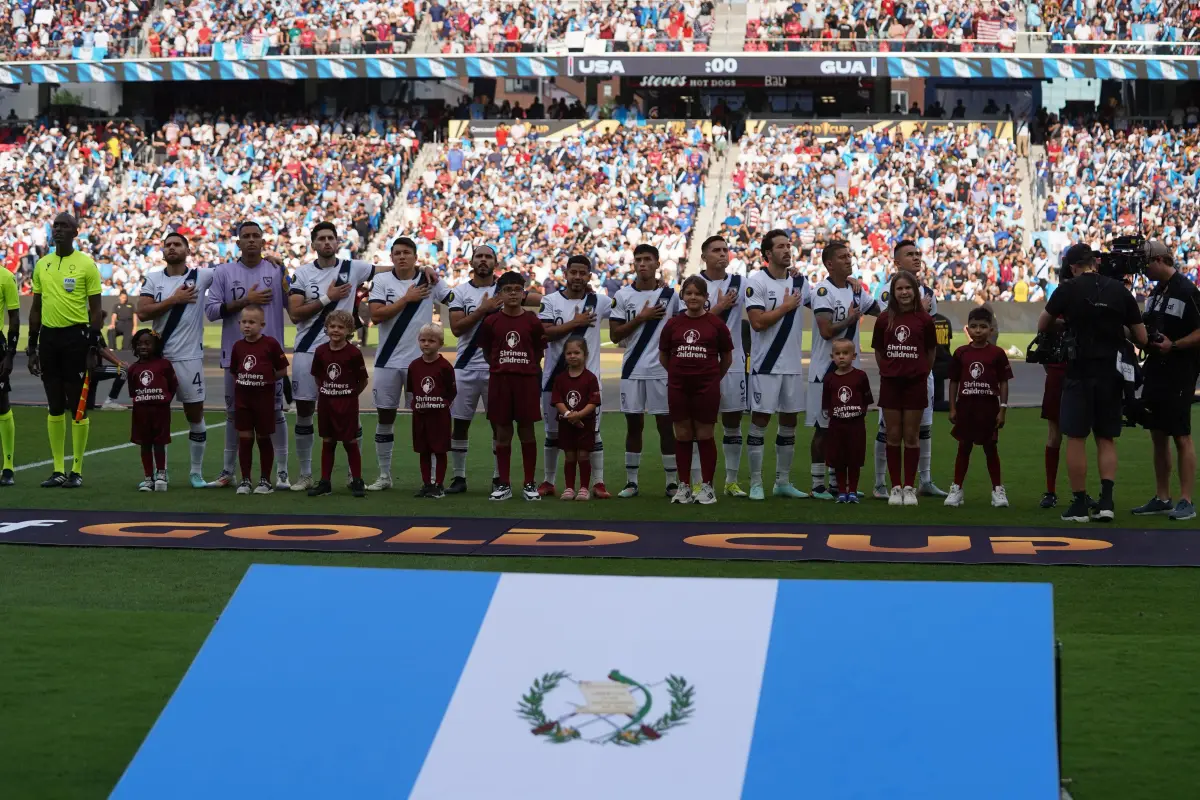 Alineación de Guatemala en el partido ante Estados Unidos por semifinales de Copa Oro - FFG