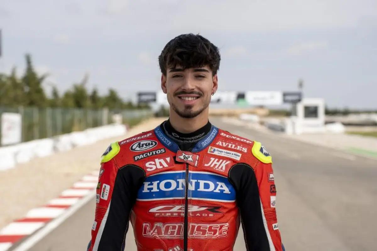 Borja Gómez, quien cumplió 20 años el 10 de febrero, llegó a debutar en el Mundial de velocidad (categoría Moto2)