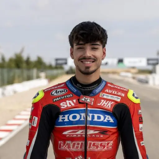 Borja Gómez, quien cumplió 20 años el 10 de febrero, llegó a debutar en el Mundial de velocidad (categoría Moto2)