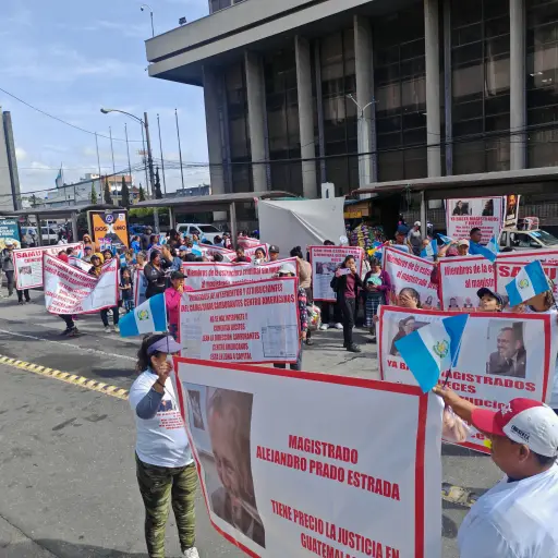 La manifestación frente a tribunales se inició desde horas de la mañana. ,Ángel Oliva/EU