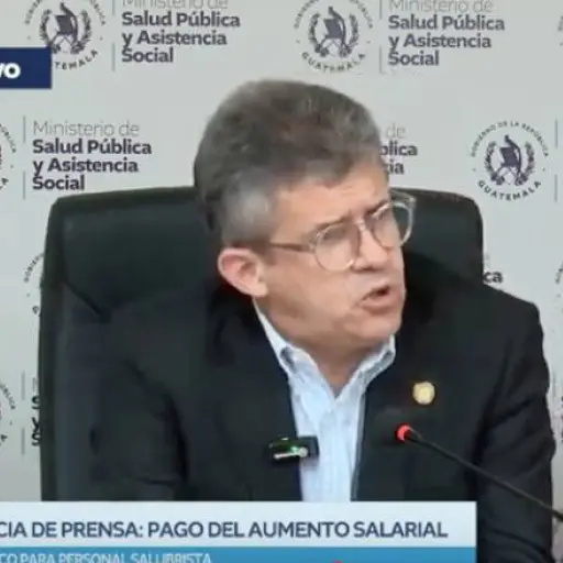 El ministro de Salud, Joaquín Barnoya, brinda declaraciones en una conferencia. ,Gobierno de Guatemala