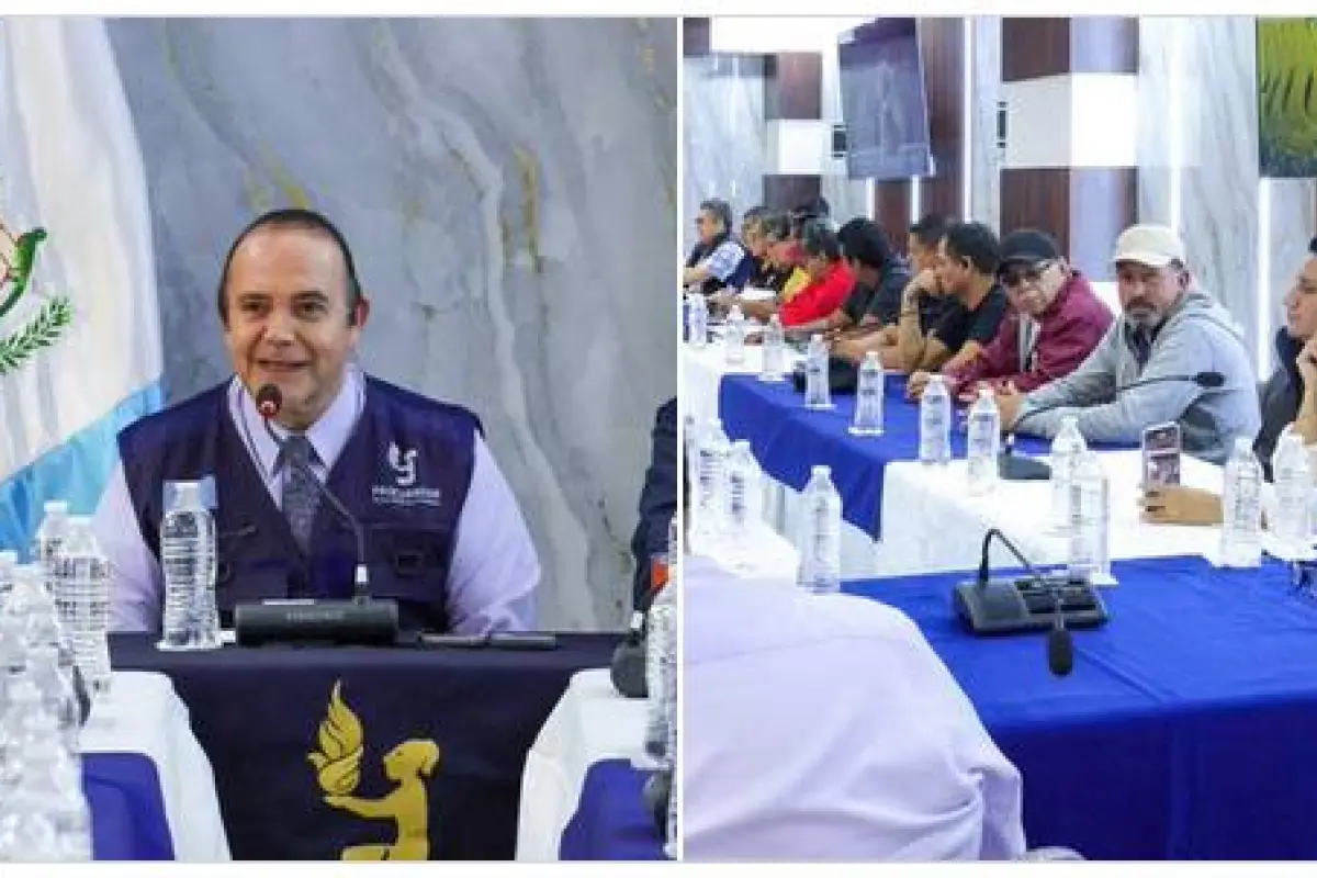 El acercamiento entre dirigentes del magisterio y el procurador Alejandro Córdova se llevó a cabo en la sede de la PDH., PDH