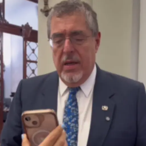 Presidente Bernardo Arévalo envío apoyo Luis Fernando Tena 