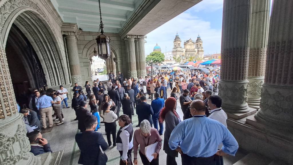 Evacuación Palacio Nacional de la Cultura tras fuerte sismo  | Omar Solís