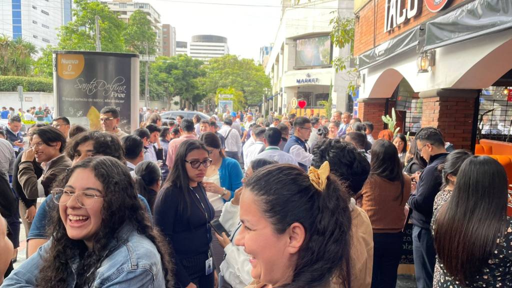 0682b19c-08e1-41da-8ea6-1265c9eb9ea2 | 