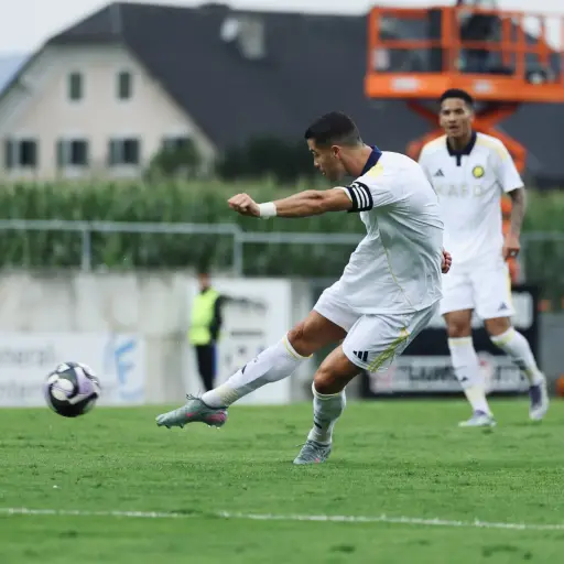 Cristiano Ronaldo anota en la pretemporada del Al-Nassr ante el Toulouse - Al-Nassr