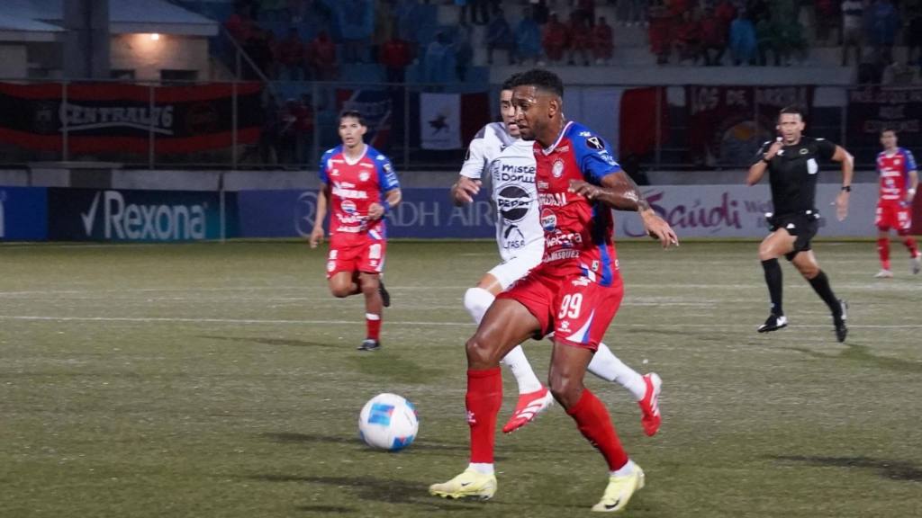 Partido entre Hércules y Xelajú MC por la primera jornada de la Copa Centroamericana 2025 | Xelajú MC