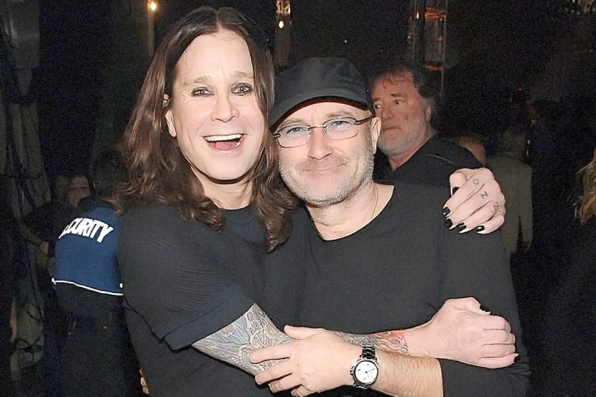 Phil Collins, Redes sociales