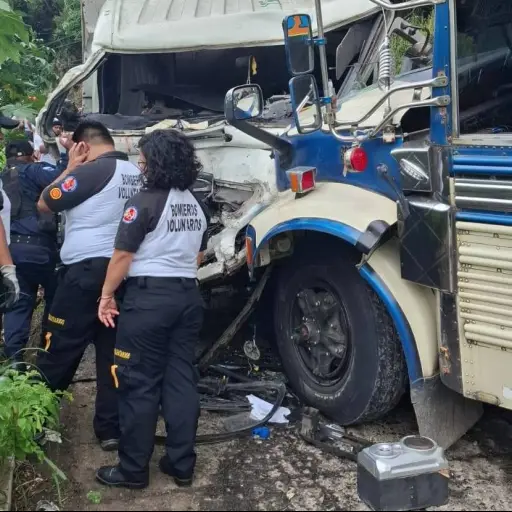 Mortal accidente en Amatitlán  ,Bomberos Voluntarios. 