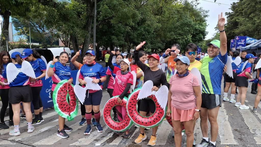 Se llevó a cabo la decimotercera edición de la Carrera Fundecán Salvavidas 2025 | Alex Meoño