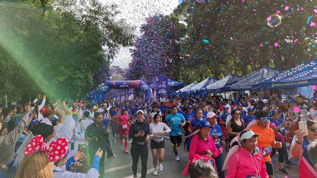 Se llevó a cabo la decimotercera edición de la Carrera Fundecán Salvavidas 2025 | Alex Meoño