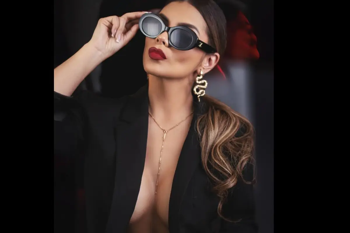 Sandy Méndez, Sandy Méndez