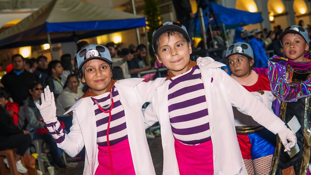 El convite infantil de Santo Domingo alegró el Parque de Mixco. | Cortesía