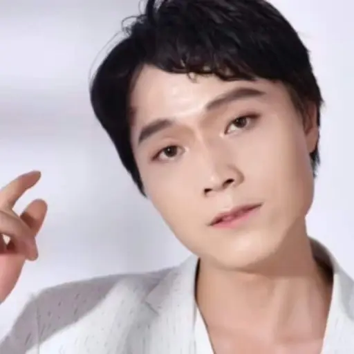 Zhang Yiyang ,Instagram