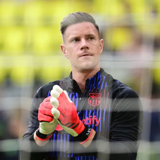 Ter Stegen será operado de la espalda y estará tres meses de baja 