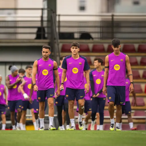 Barcelona viaja a Japón con una delegación de 30 futbolistas 