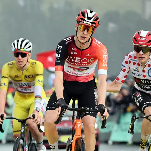 Thymen Arensman dio la sorpresa en la última etapa alpina del Tour 2025