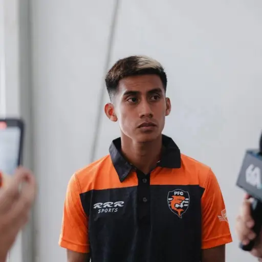 Nelson Andrade busca debutar en el futbol costarricense 