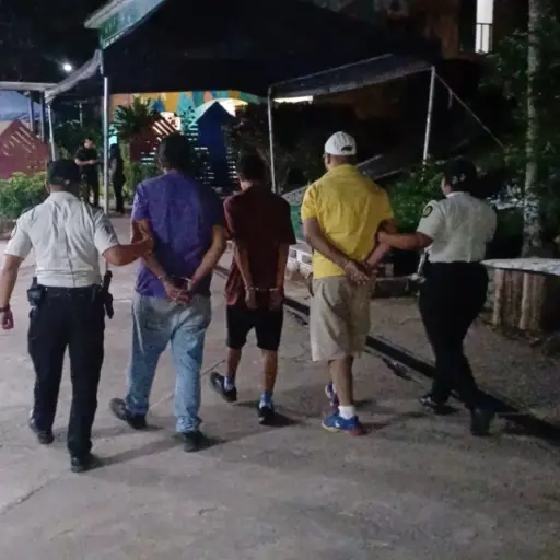 Tres hombres fueron capturados por llevarse contra su voluntad a un adolescente en Palencia. ,PNC