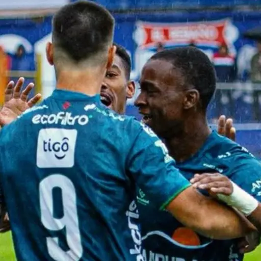 Antigua se lleva un buen triunfo del estadio Mario Camposeco