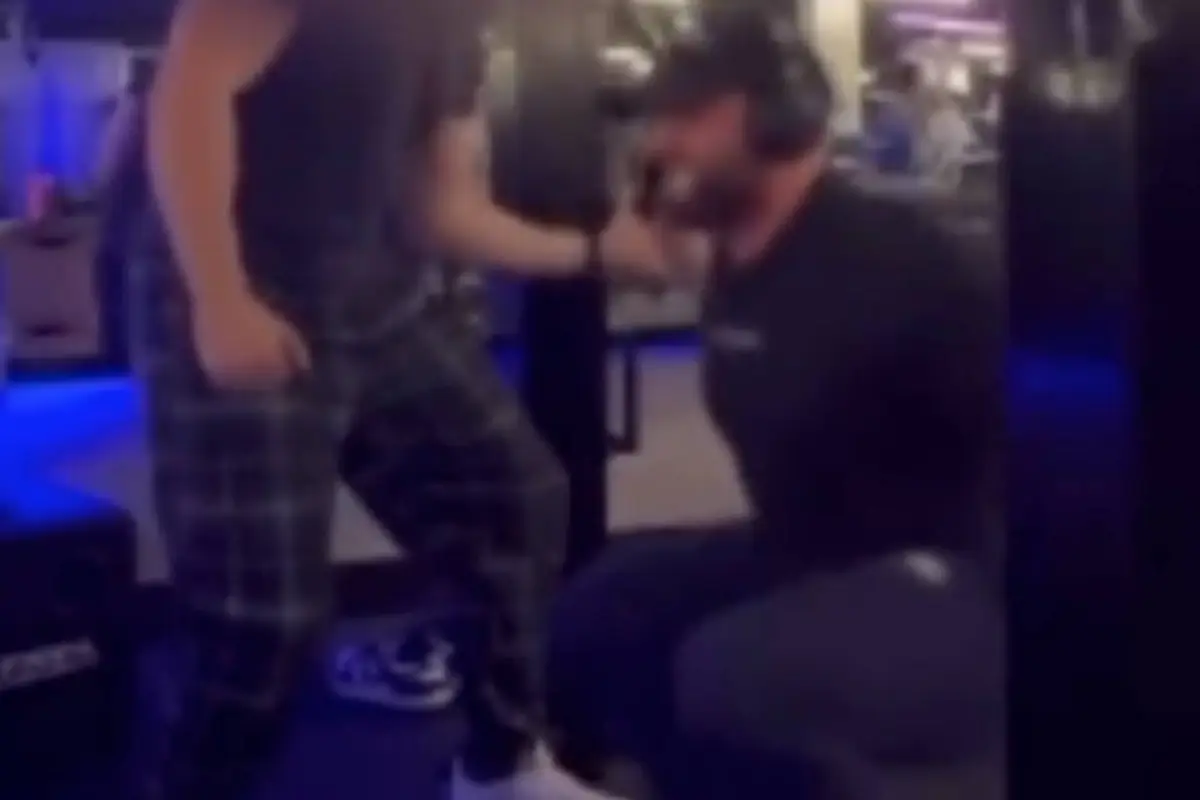 Joven sufre graves fracturas., Captura de pantalla video X.