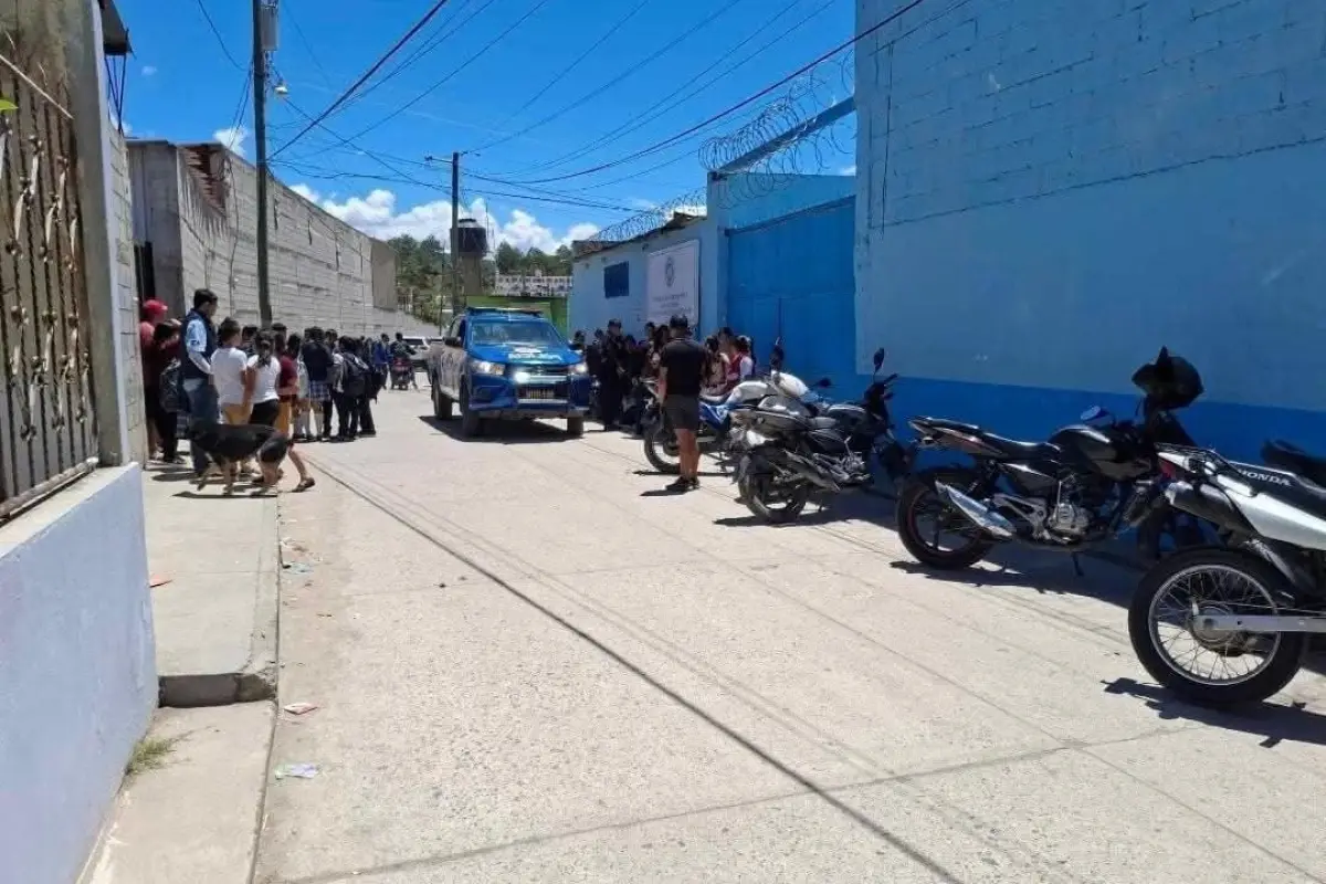 Violencia en escuela de Huehuetenango., Redes sociales.