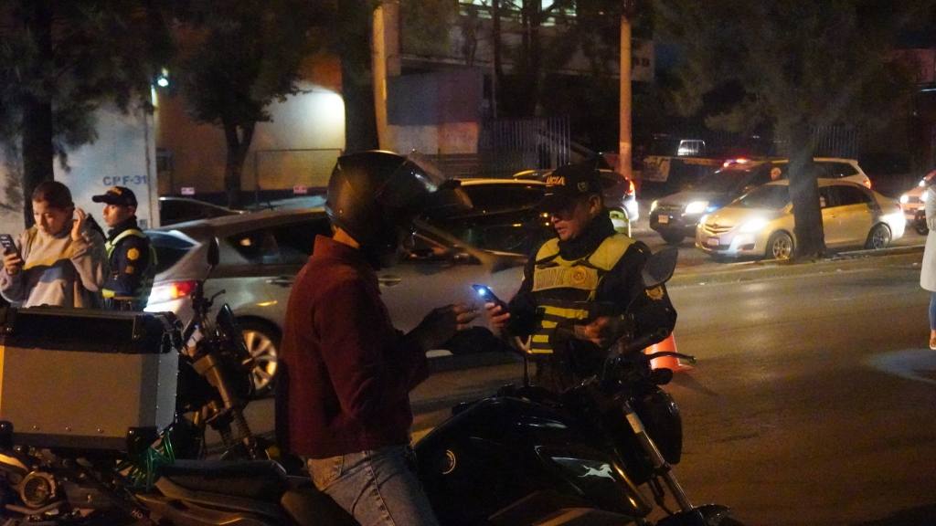 Tránsito PNC impone 124 multas por carreras clandestinas | PNC de Guatemala