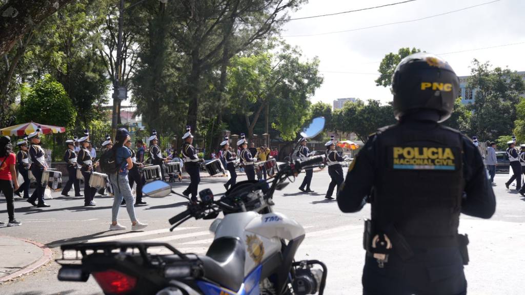 Conmemoran 7 años de convivencia pacífica entre institutos  | PNC de Guatemala