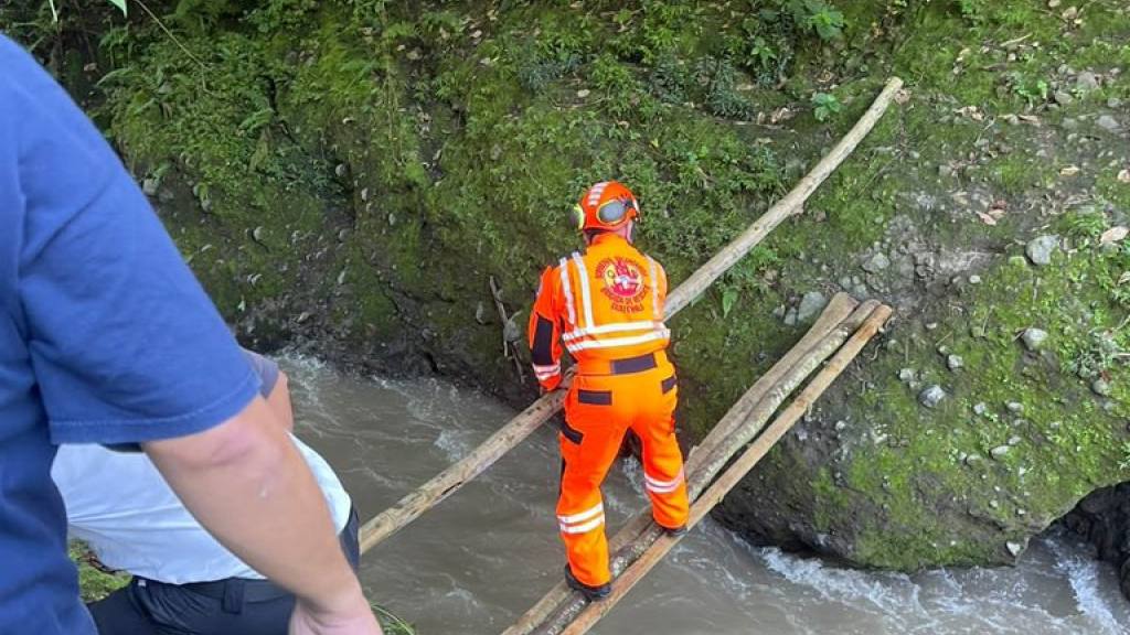Localizan con vida a turista italiano en Takalik Abaj | Bomberos Voluntarios.