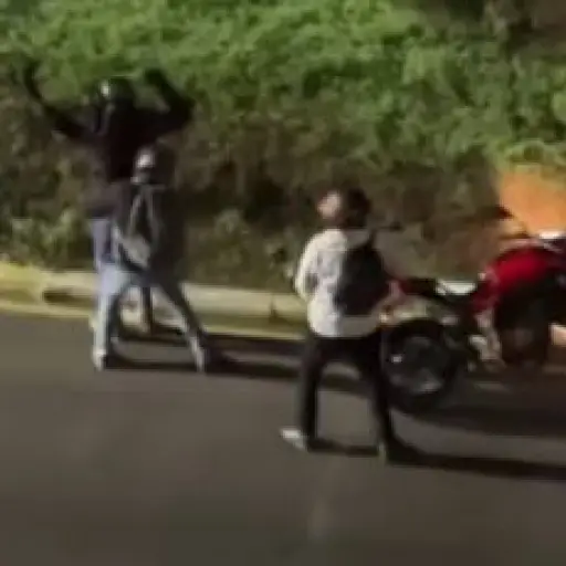 Violento asalto en bulevar San Cristóbal  ,Captura de video