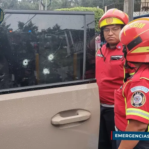 El conductor fue atacado en un sector de la colonia Tikal 1. ,Bomberos Municipales