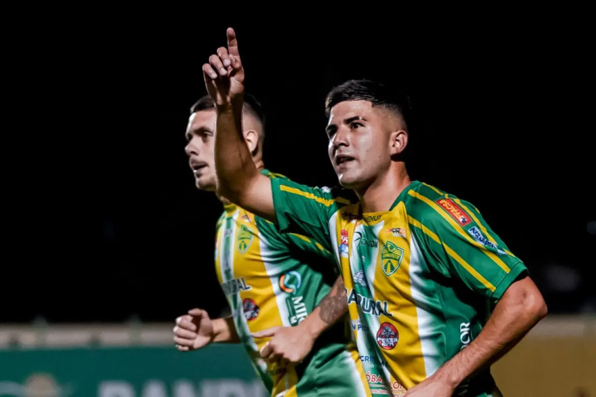 Jugadores y exfutbolistas de Xinabajul emiten comunicado de prensa 