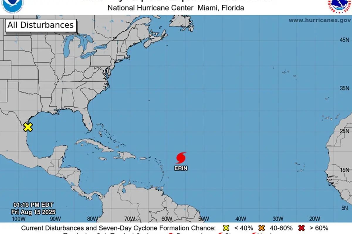 Imagen tomada de la página oficial del Centro Nacional de Huracanes que muestra el mapa de la tormenta tropical Erin en el Atlántico,  EFE/ Centro Nacional de Huracanes
