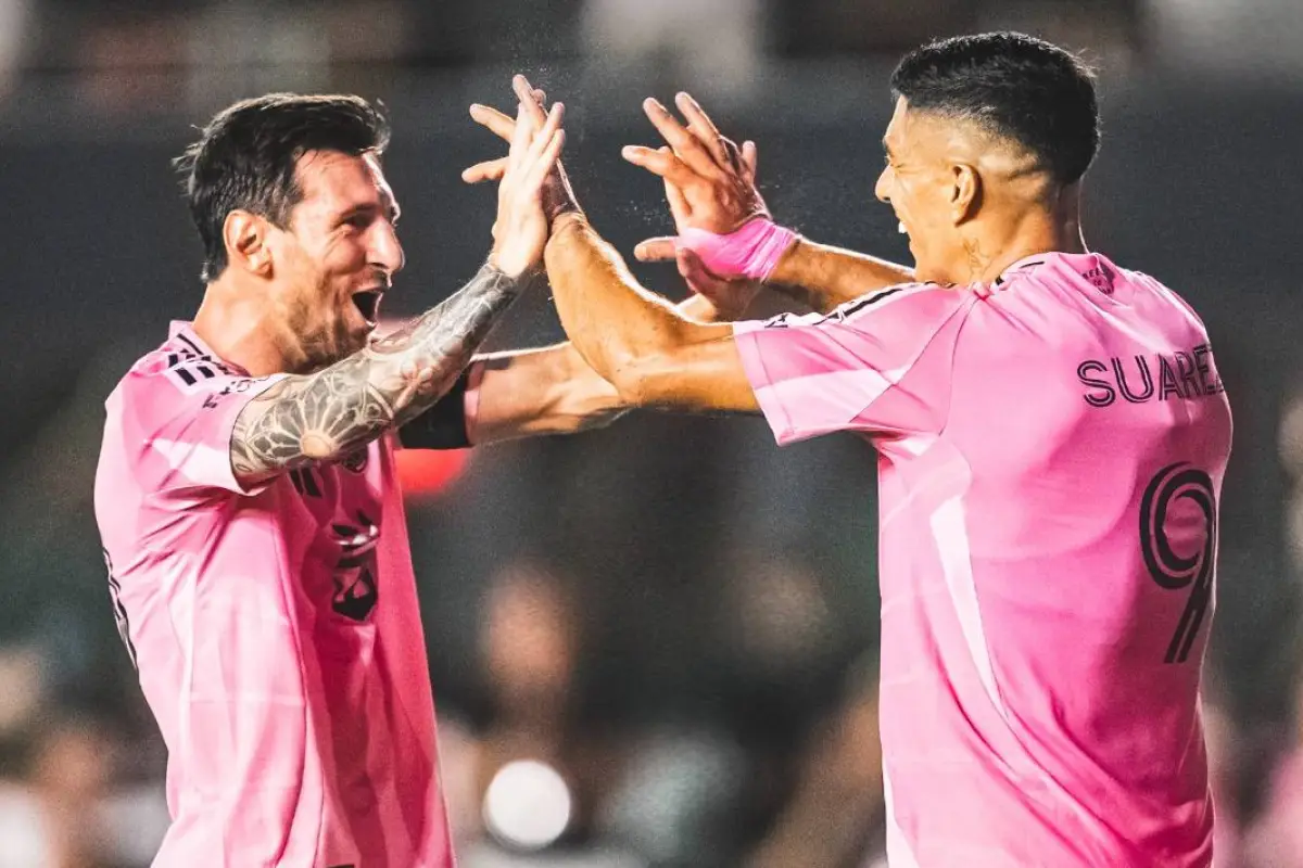 Celebración de Luis Suárez con Lionel Messi - Inter Miami CF