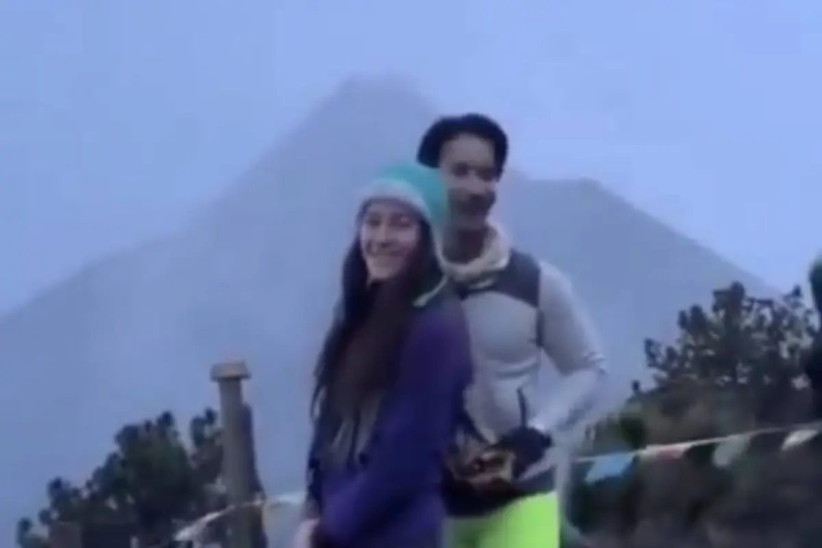 Propuesta de matrimonio., Captura de pantalla video X.