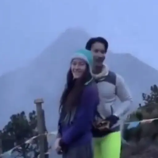 Propuesta de matrimonio. ,Captura de pantalla video X.