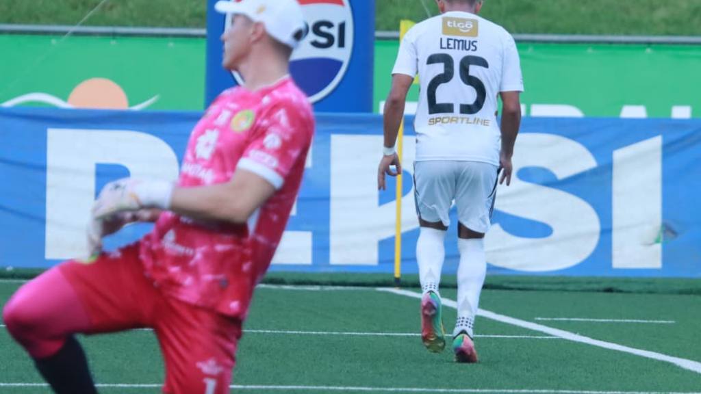 Apertura 2025: Comunicaciones vs. Marquense  | Alex Meoño 