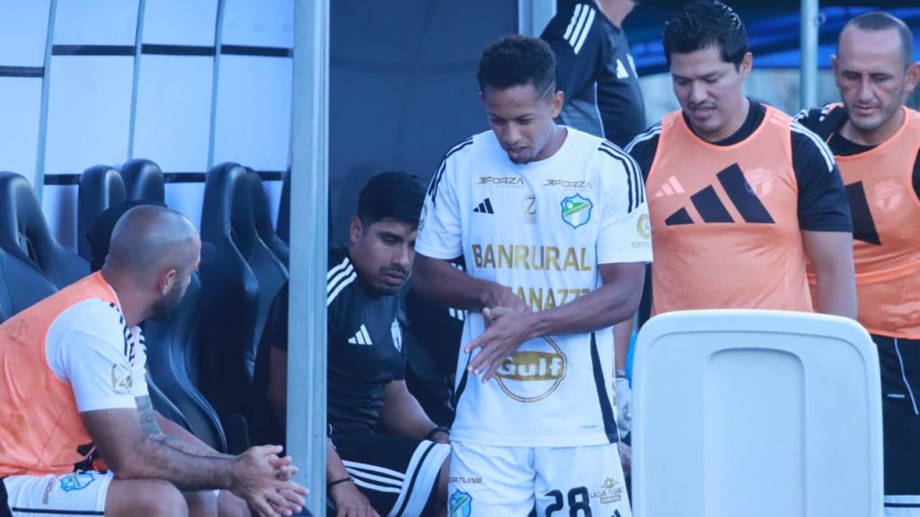 Apertura 2025: Comunicaciones vs. Marquense  | Alex Meoño 