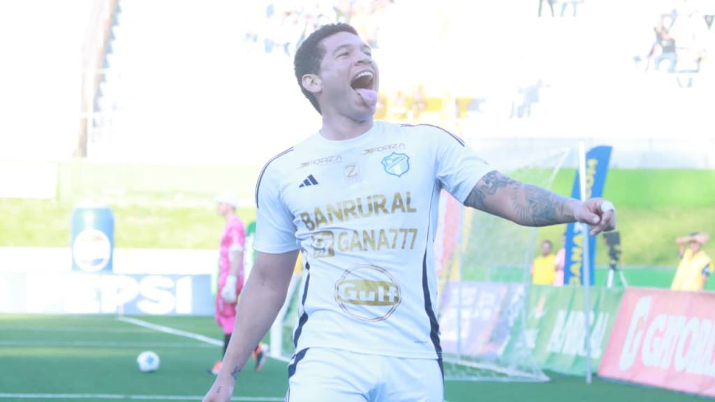 Apertura 2025: Comunicaciones vs. Marquense  | Alex Meoño 